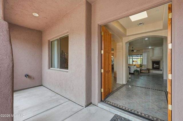 12269 N Washbed Drive, Oro Valley, AZ 85755