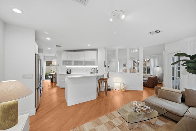 5205 Majorca Club Drive, Boca Raton, FL 33486