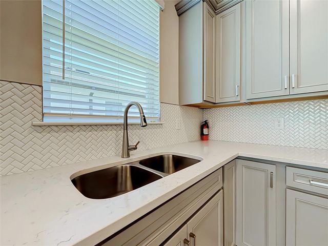 6046 SW 93RD CIRCLE, Ocala, FL 34481