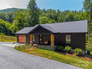 22 Crossing Lane, Sylva, NC 28779