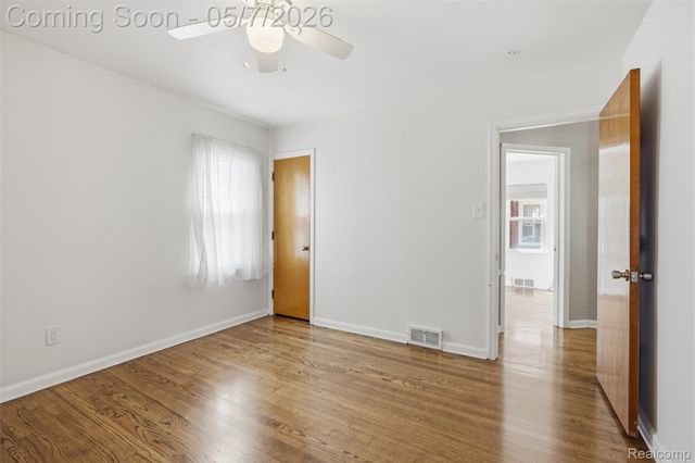 6595 Winona Avenue, Allen Park, MI 48101
