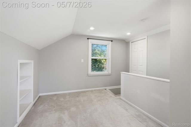 6595 Winona Avenue, Allen Park, MI 48101