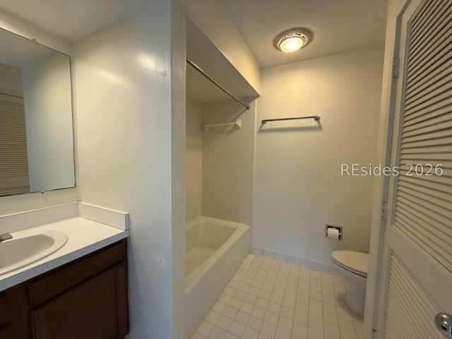 59 Carnoustie Rd Apt 239, Hilton Head Island, SC 29928