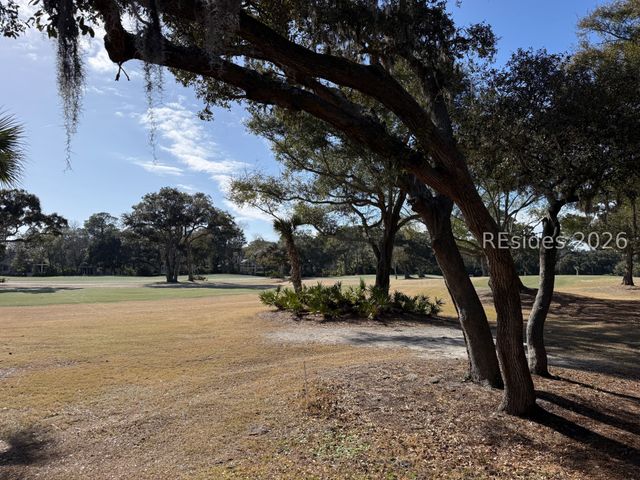 59 Carnoustie Rd Apt 239, Hilton Head Island, SC 29928