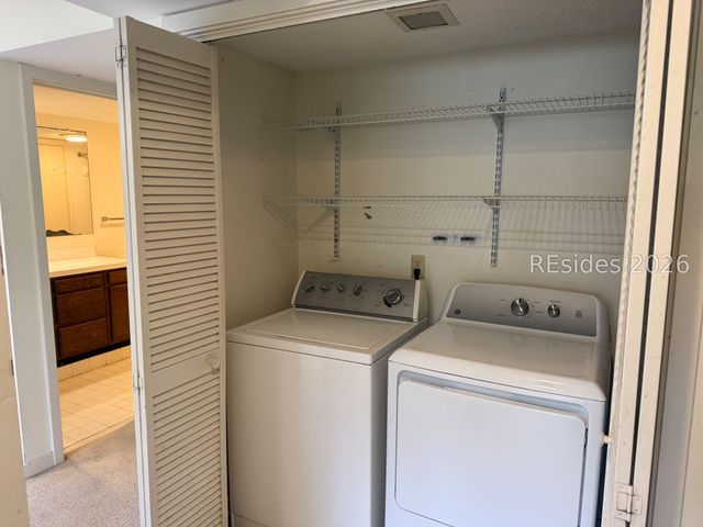 59 Carnoustie Rd Apt 239, Hilton Head Island, SC 29928