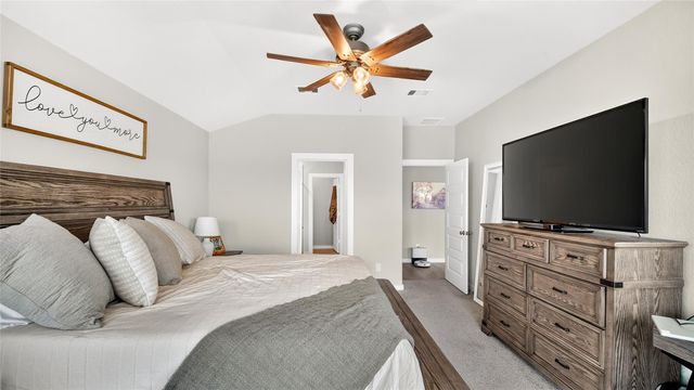 10520 Deussen Lane, Texas City, TX 77591