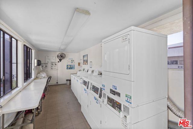 729 S Hobart Boulevard 40, Los Angeles, CA 90005