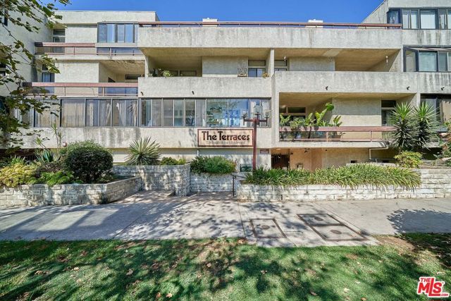 729 S Hobart Boulevard 40, Los Angeles, CA 90005