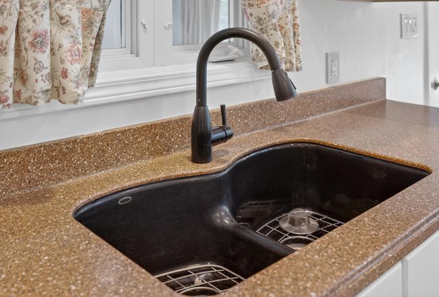 107 Creeden DR, Moneta, VA 24121
