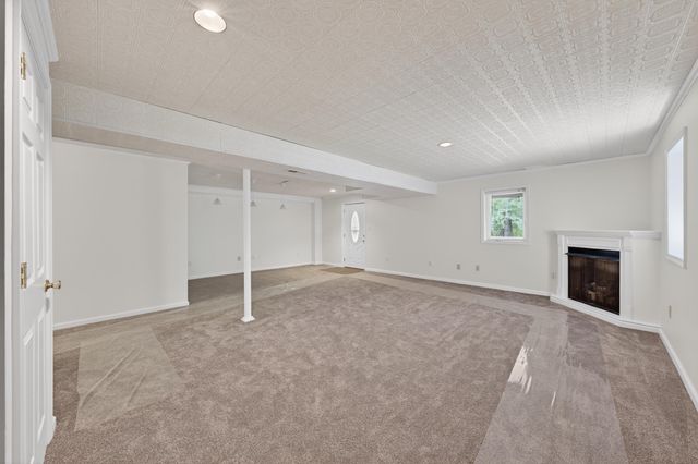 107 Creeden DR, Moneta, VA 24121