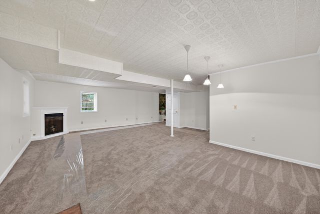107 Creeden DR, Moneta, VA 24121