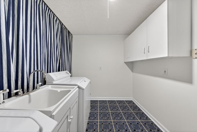 107 Creeden DR, Moneta, VA 24121
