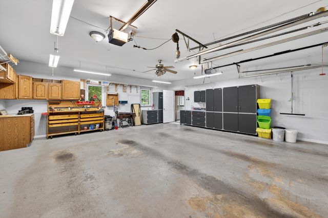 107 Creeden DR, Moneta, VA 24121