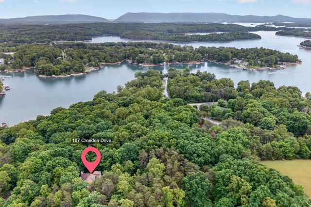 107 Creeden DR, Moneta, VA 24121