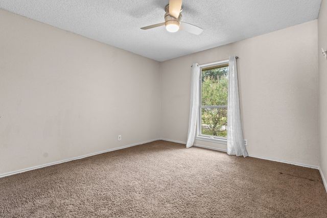 402 Admiral Drive, Gun Barrel City, TX 75156