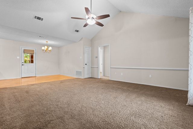 402 Admiral Drive, Gun Barrel City, TX 75156
