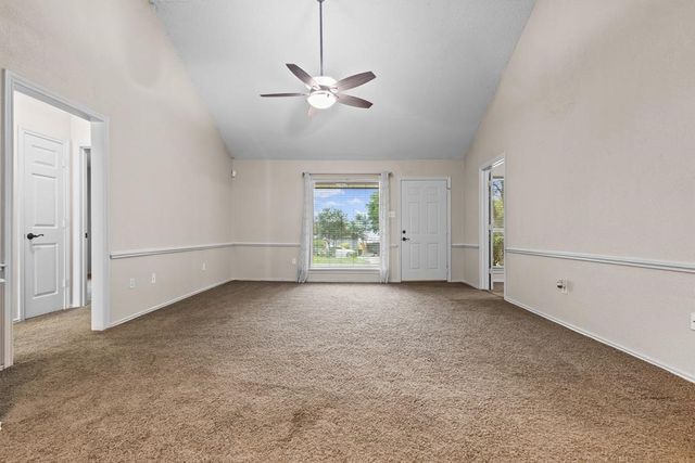 402 Admiral Drive, Gun Barrel City, TX 75156