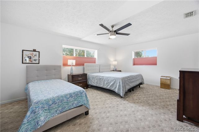 6175 S Canna Lily Avenue, Homosassa, FL 34446