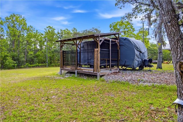 6175 S Canna Lily Avenue, Homosassa, FL 34446