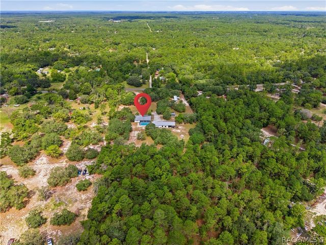 6175 S Canna Lily Avenue, Homosassa, FL 34446