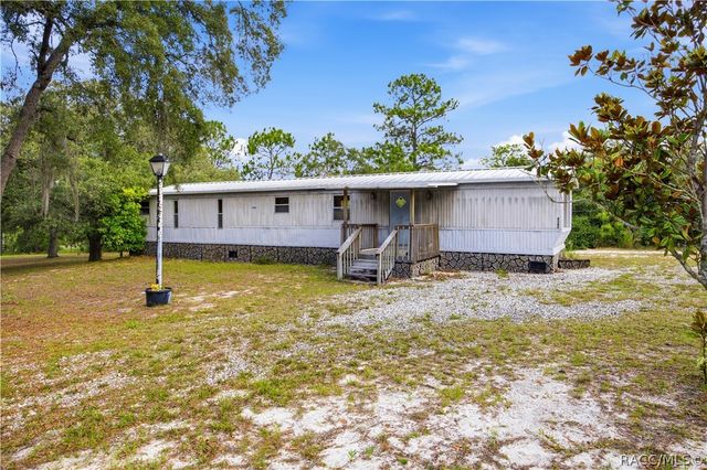 6175 S Canna Lily Avenue, Homosassa, FL 34446