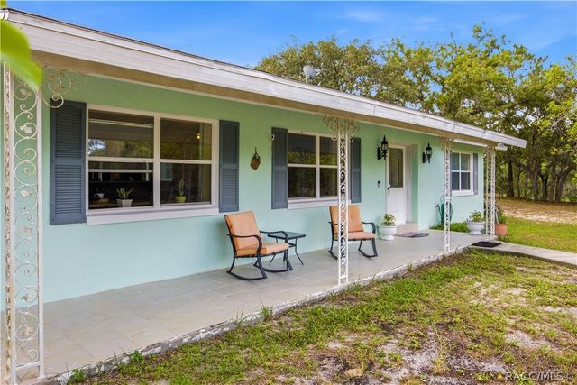 6175 S Canna Lily Avenue, Homosassa, FL 34446