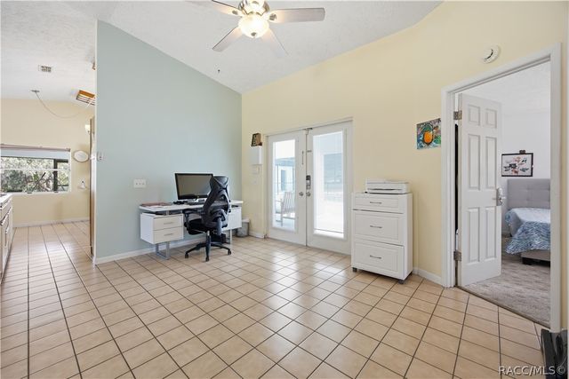 6175 S Canna Lily Avenue, Homosassa, FL 34446