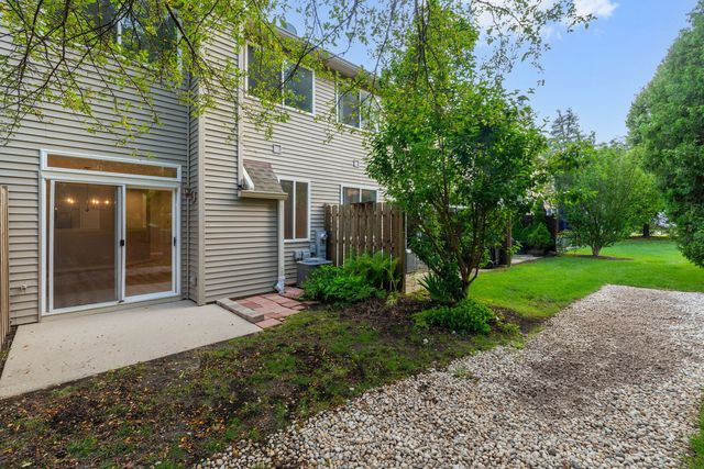 182 Stockton Drive, Grayslake, IL 60030