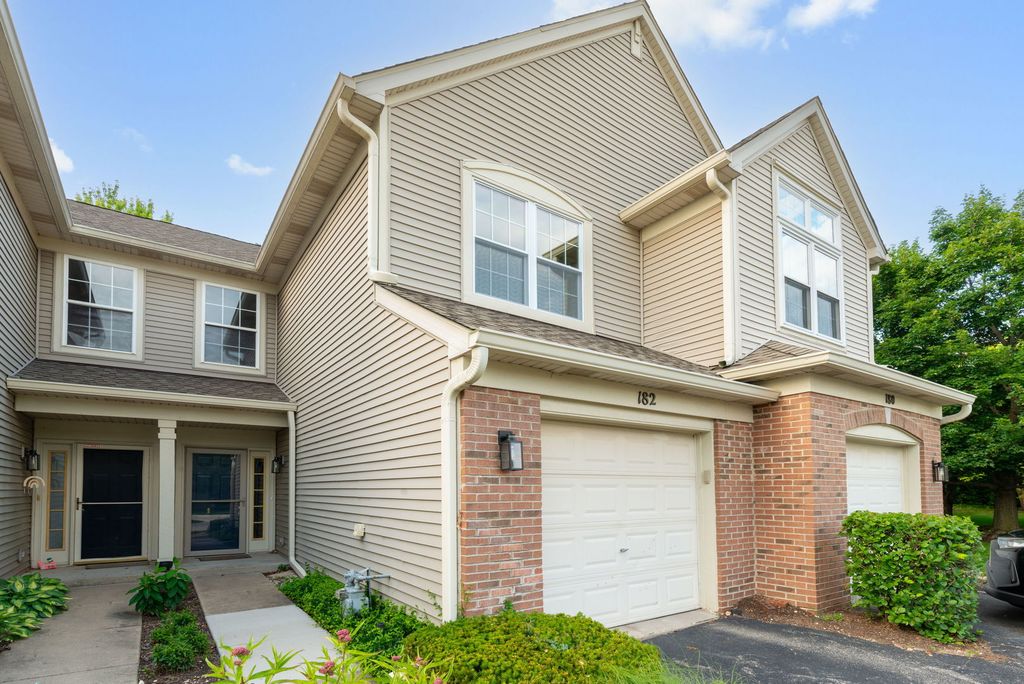 182 Stockton Drive, Grayslake, IL 60030