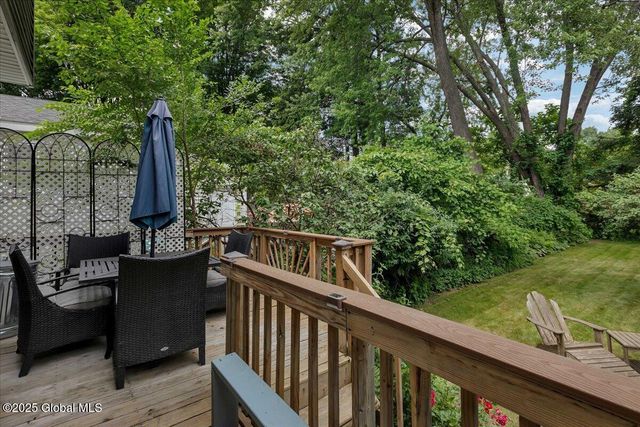 143 Manchester Road, Schenectady, NY 12304
