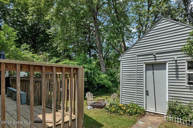 143 Manchester Road, Schenectady, NY 12304