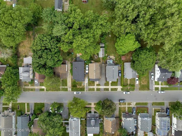143 Manchester Road, Schenectady, NY 12304
