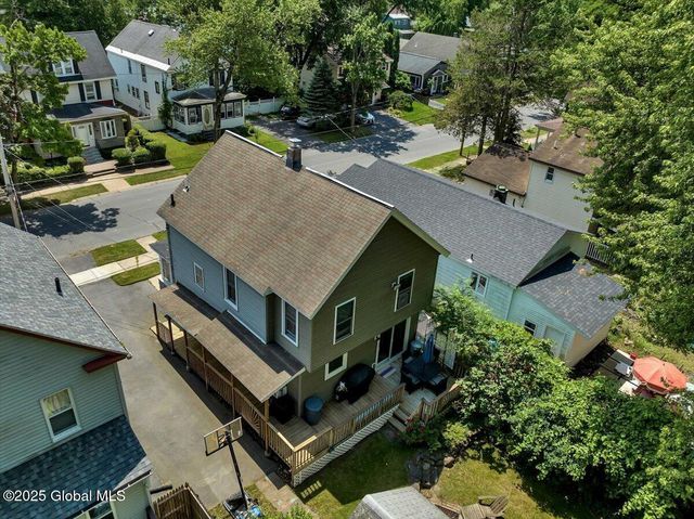 143 Manchester Road, Schenectady, NY 12304
