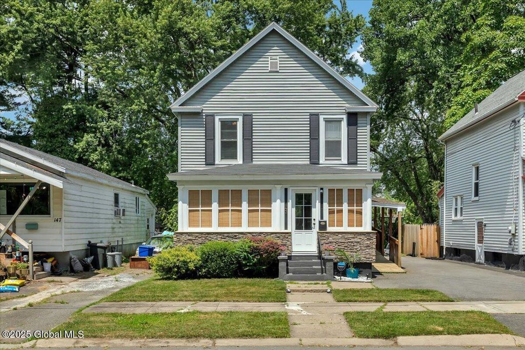 143 Manchester Road, Schenectady, NY 12304