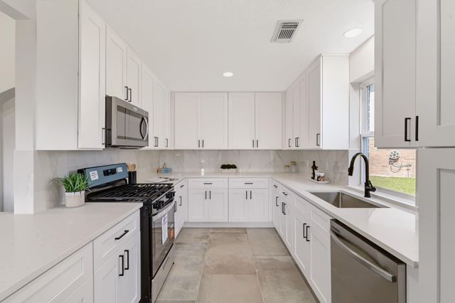 16811 Pheasant Ridge, Sugar Land, TX 77498