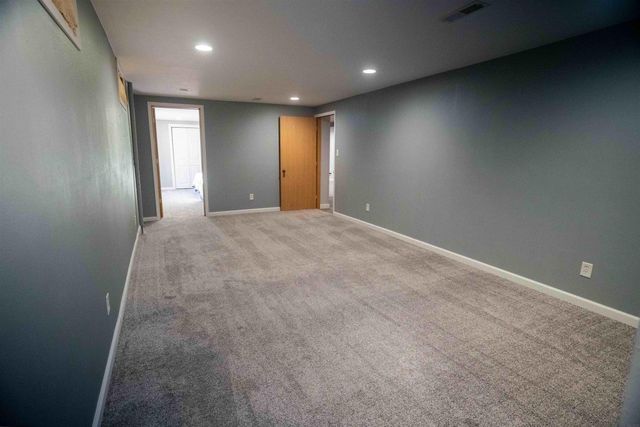 206 Loma Street, Waterloo, IA 50701