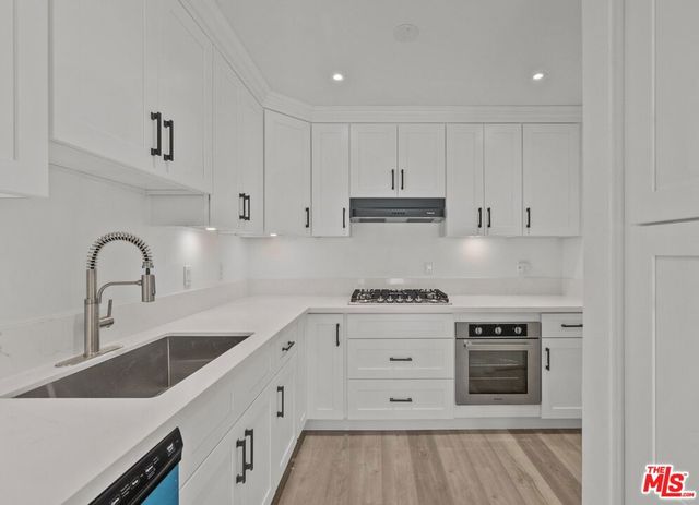 10500 Sunland Boulevard 4, Sunland, CA 91040