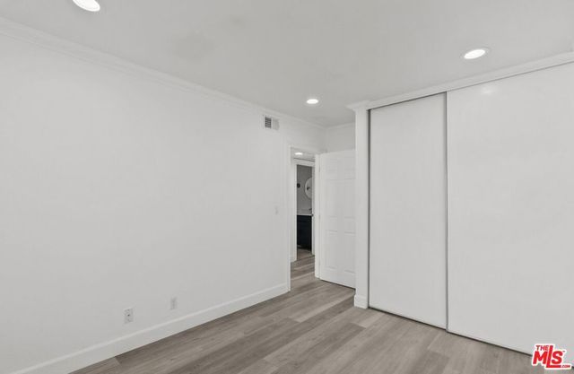 10500 Sunland Boulevard 4, Sunland, CA 91040