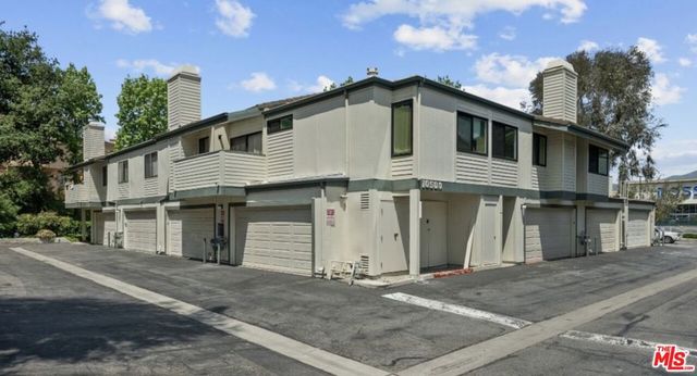 10500 Sunland Boulevard 4, Sunland, CA 91040