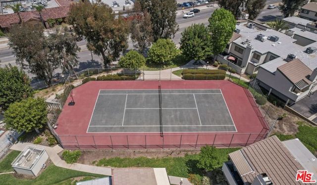 10500 Sunland Boulevard 4, Sunland, CA 91040