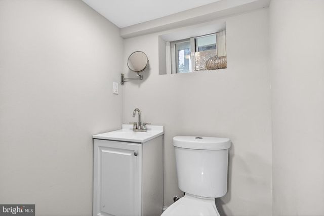 31 EMMETT ST, Phoenixville, PA 19460