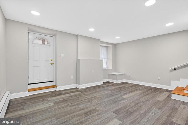 31 EMMETT ST, Phoenixville, PA 19460