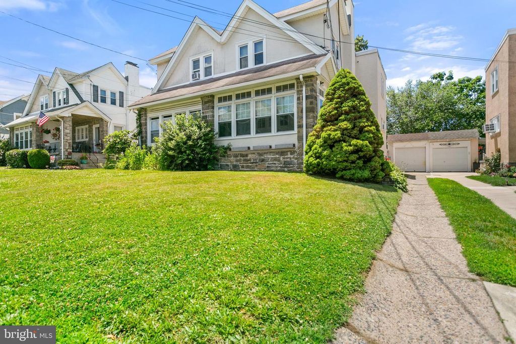 326 BURMONT RD, Drexel Hill, PA 19026