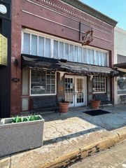 112 W Grand Street, Whitewright, TX 75491