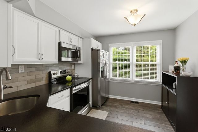 712 Marlborough Common, Hillsborough Twp., NJ 08844