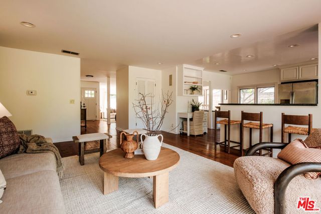5356 Ambridge Drive, Agoura Hills, CA 91301