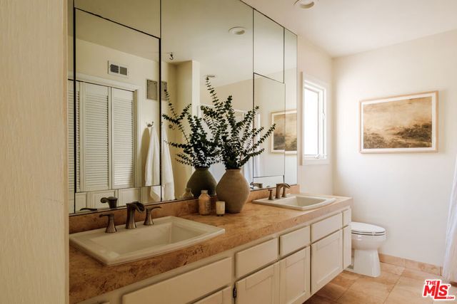 5356 Ambridge Drive, Agoura Hills, CA 91301