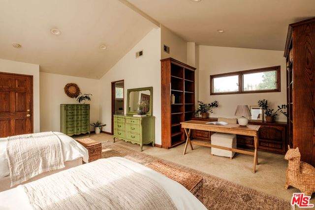 5356 Ambridge Drive, Agoura Hills, CA 91301