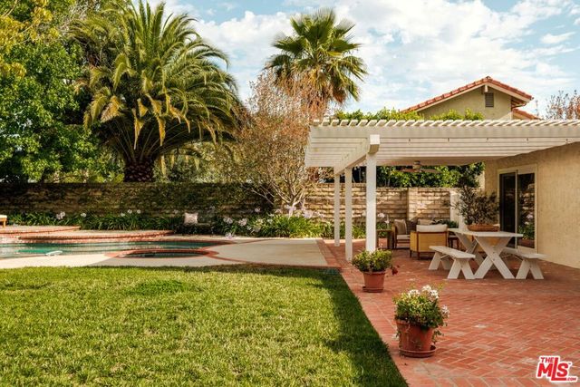 5356 Ambridge Drive, Agoura Hills, CA 91301