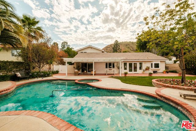 5356 Ambridge Drive, Agoura Hills, CA 91301